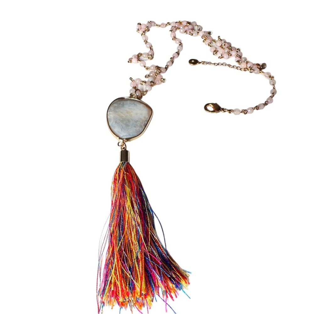 5/$25 😻 Premier Designs Natural Stone and Tassel Pendant Necklace - Picture 3 of 7